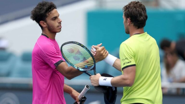 Casper Ruud frenó el buen andar de Francisco Cerúndolo