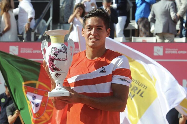 Sebastián Báez se estrena como campeón ATP en Portugal