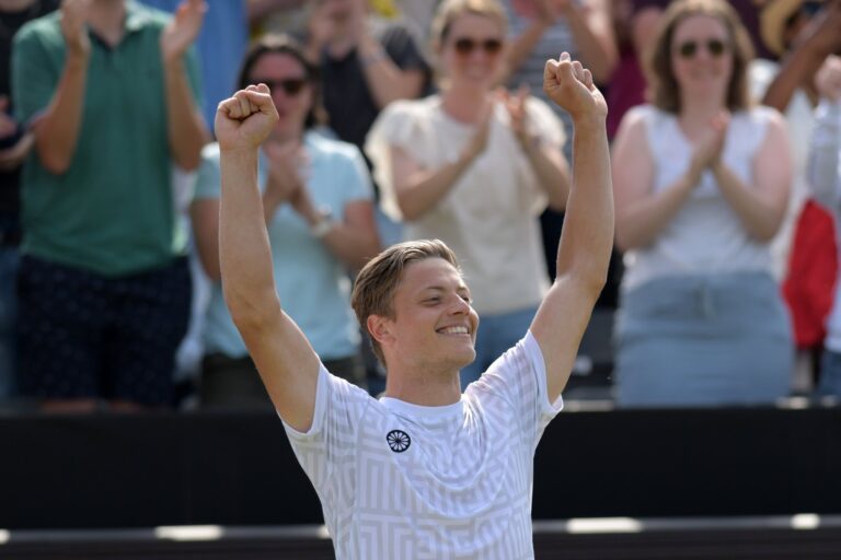 Domingo de definiciones en los torneos de césped 