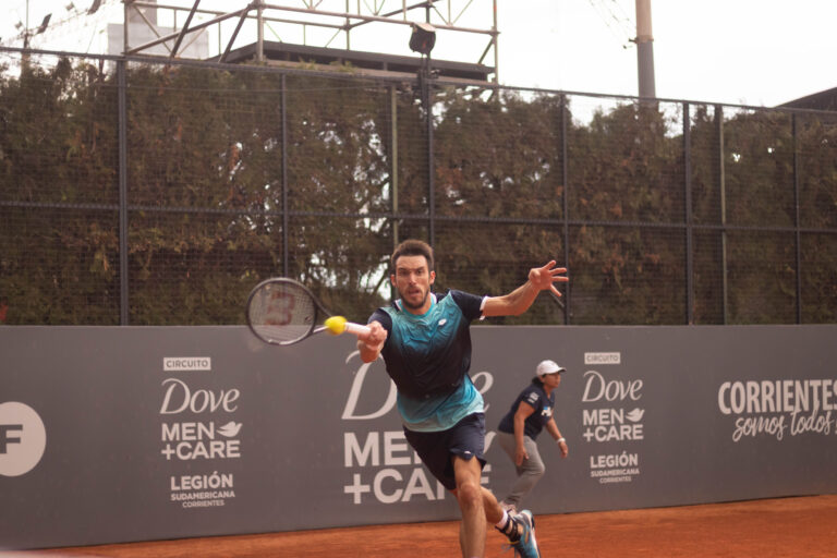 Leonardo Mayer se retiró en el club que lo vio nacer