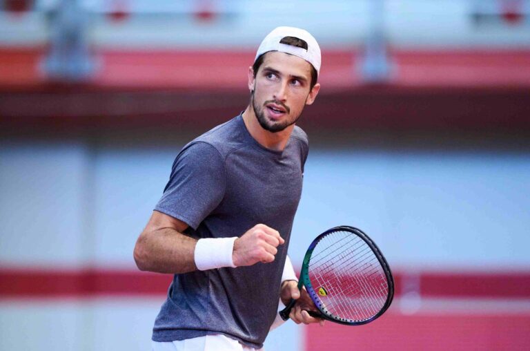 Cachin y Cerúndolo avanzan en Napoli y Antwerp