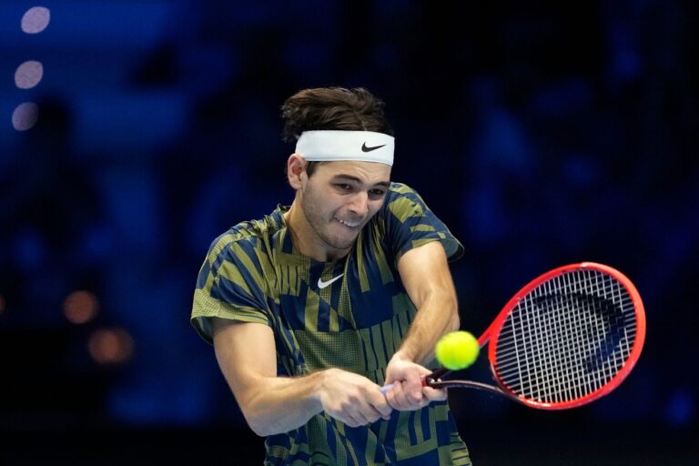 Taylor Fritz sorprendió a Auger-Aliassime y está en semifinales