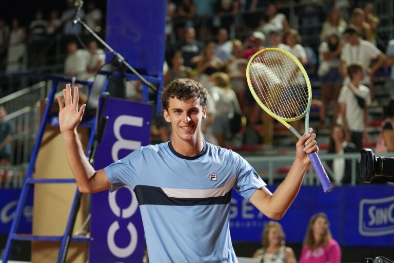 Tres argentinos se sumaron a los cuartos de final del Córdoba Open
