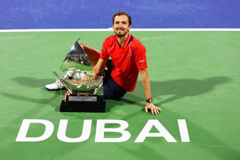 Medvédev se consagró campeón en Dubai