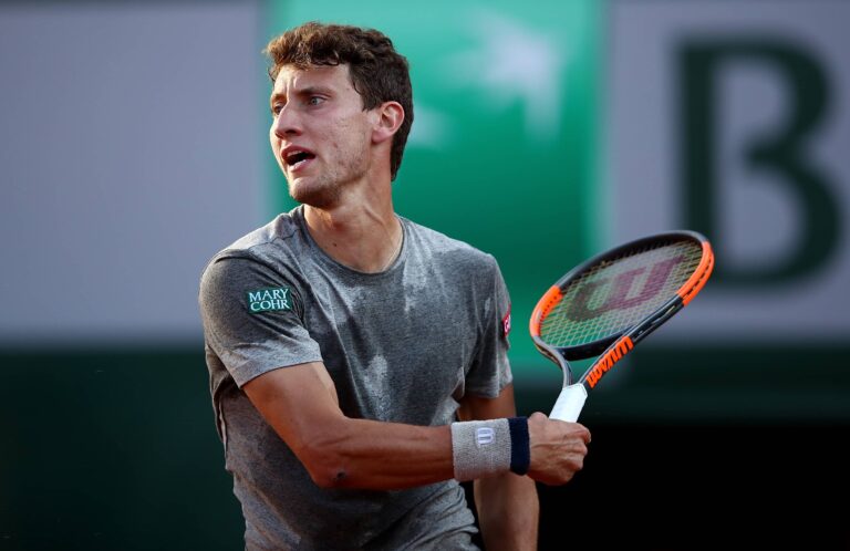 Seis argentinos a una victoria del cuadro principal en Roland Garros