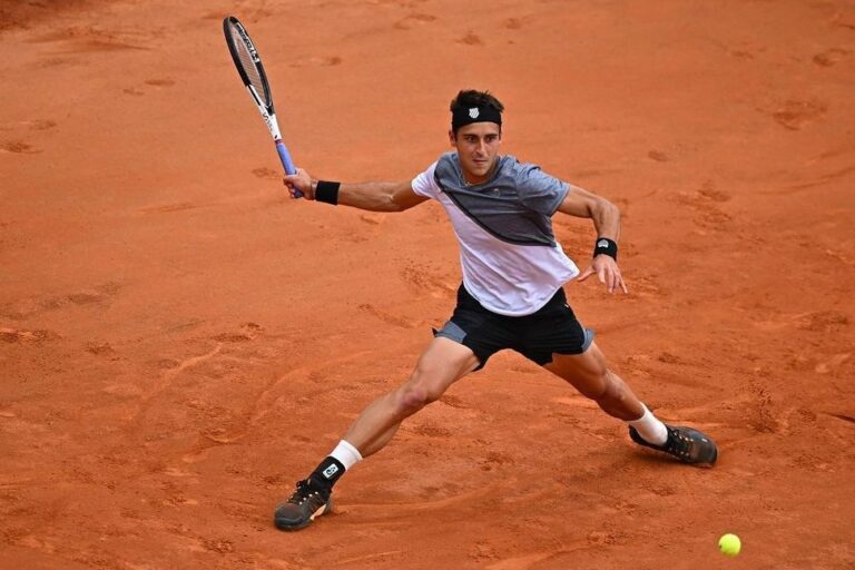 Tomás Etcheverry Semifinalista en Francia