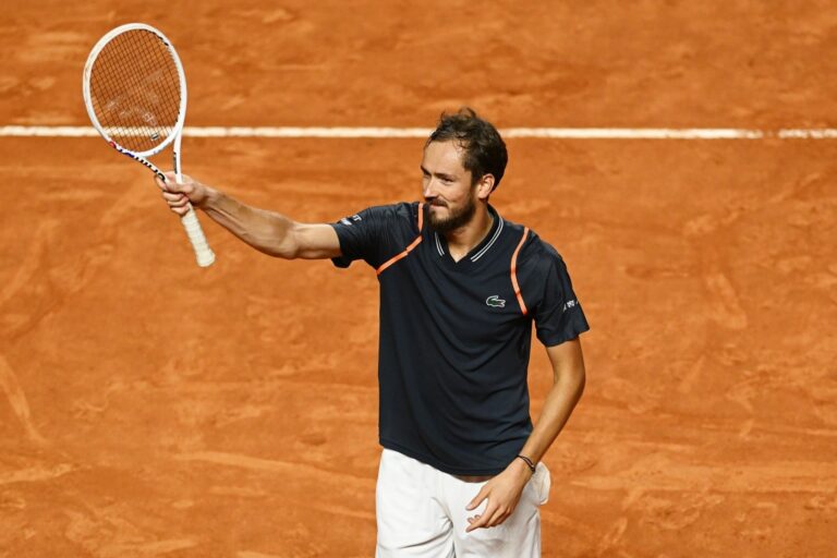 Medvedev y Tsitsipas se citan en las semifinales de Roma