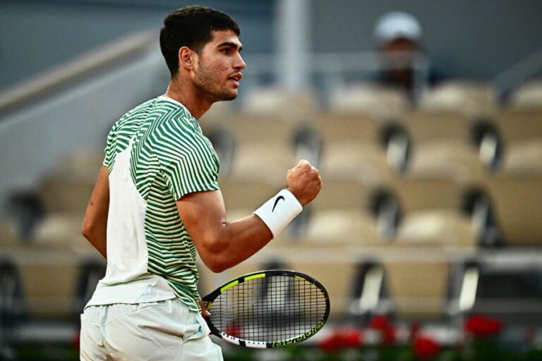 Djokovic y Alcaraz a octavos en Roland Garros
