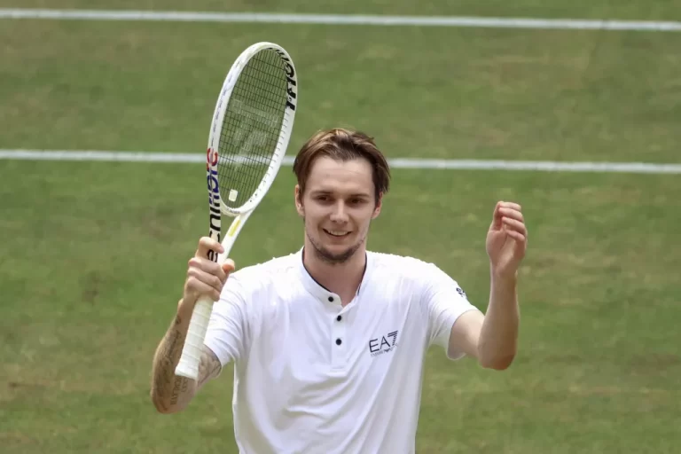 Bublik dio la sorpresa y es campeón en Halle