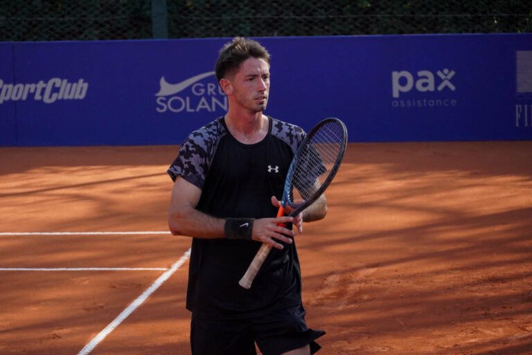 Luciano Tacchi frenó el sueño de Lautaro Corthey