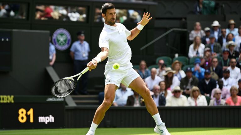 Djokovic sigue firme en su búsqueda de defender el título