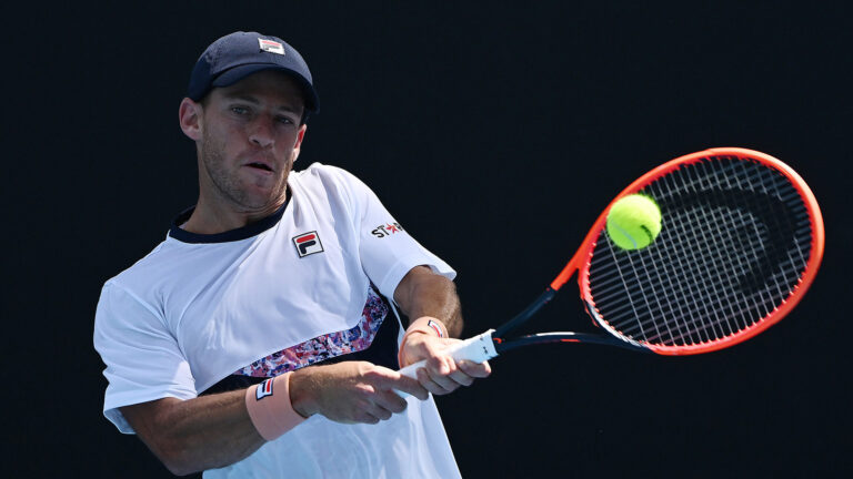 Triunfos de Schwartzman y Riera en Brisbane