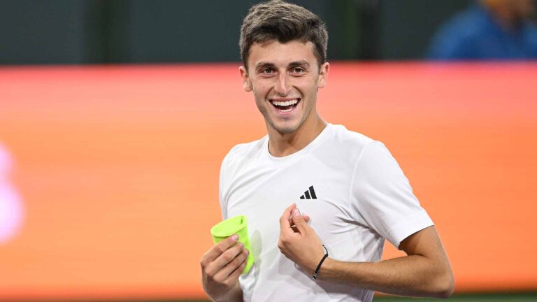 Luca Nardi dió la sorpresa y eliminó a Djokovic