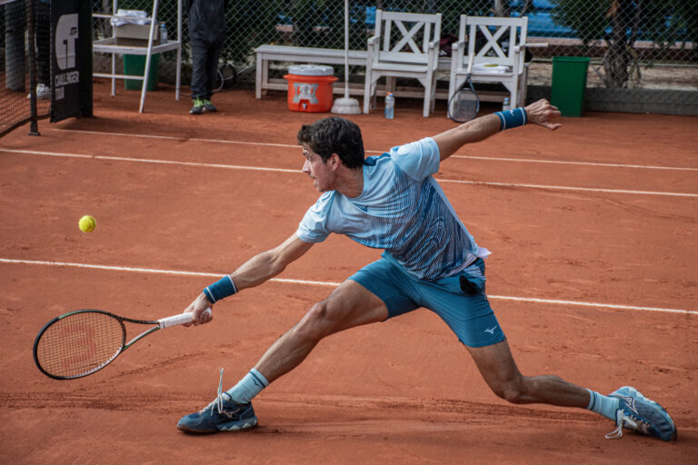 Tres argentinos en semifinales del Challenger de Santa Fe