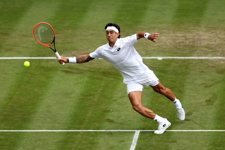 Francisco Comesaña hace historia en Wimbledon