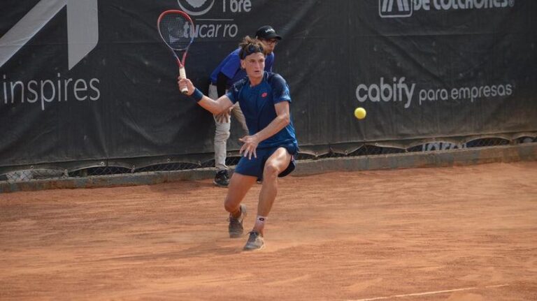 Luciano Ambrogi se metió en cuartos de final de Antofagasta