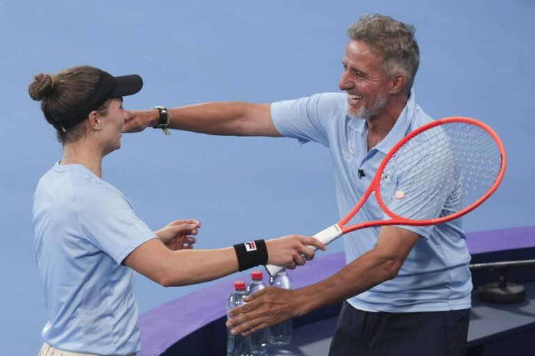 DEBUT CON TRIUNFO DE ARGENTINA EN LA UNITED CUP