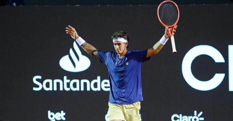 COMESAÑA YA ES PARTE DE LA FAMILIA FILA