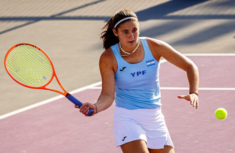 SÓLIDO DEBUT DE ARGENTINA EN LA BILLIE JEAN KING