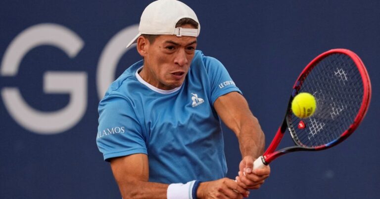 BÁEZ NO PUDO CON RUNE EN BARCELONA