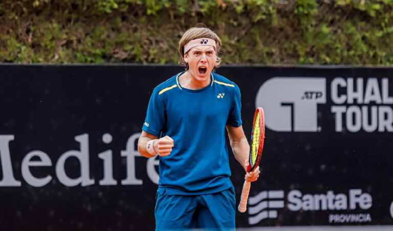 DOS ARGENTINOS EN LAS SEMIFINALES DEL CHALLENGER SANTA FE