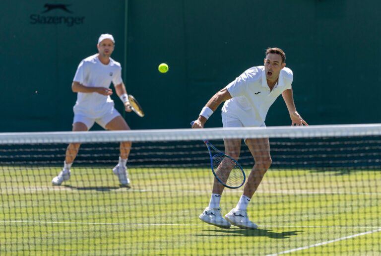 ZEBALLOS Y GRANOLLERS PASARON A CUARTOS DE FINAL