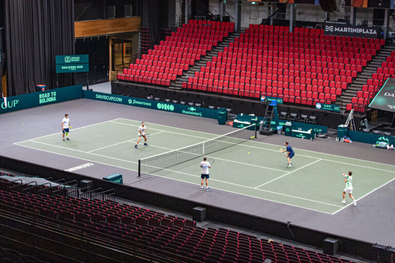 Argentina trabajó a doble turno en Groningen