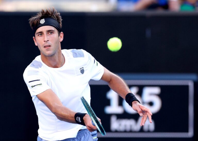 TOMI ETCHEVERRY DEBUTA CON ÉXITO EN HANGZHOU