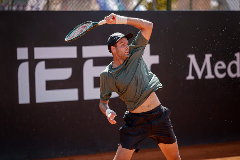 SÓLIDA VICTORIA DE DIAZ ACOSTA EN TIGRE