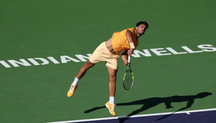 ALCARAZ AVANZA Y DJOKOVIC ELIMINADO EN INDIAN WELLS